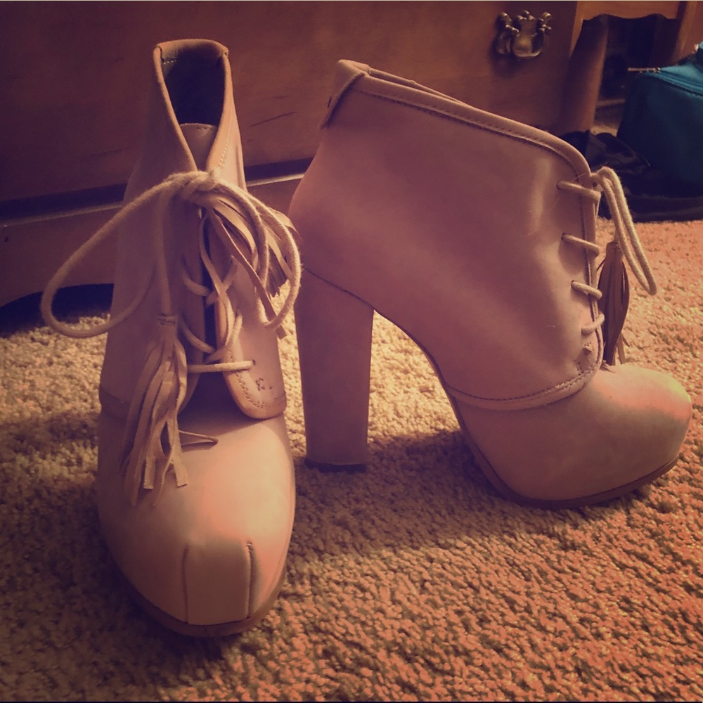 Steve Madden tan heel booties